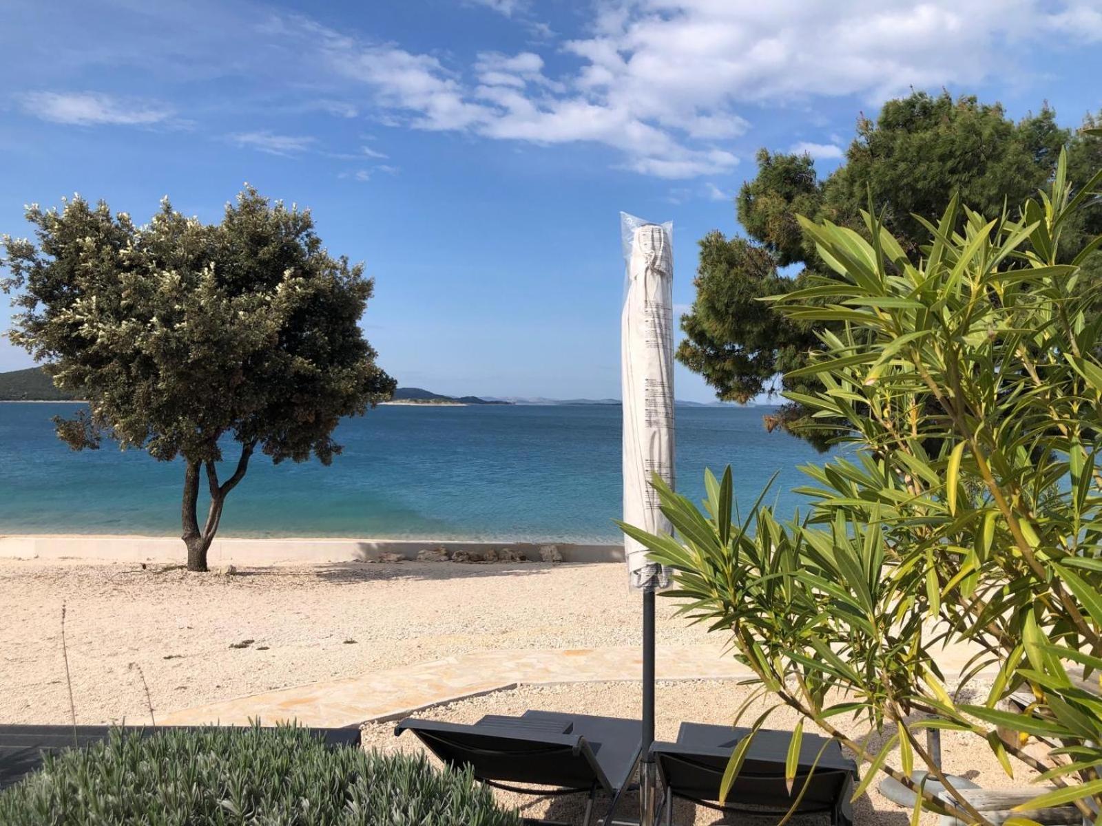 Buqez Eco Resort - Beachfront 20 & House 42 德拉格 外观 照片